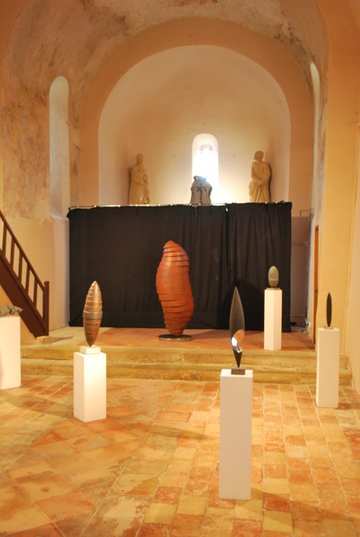 Eglise-de-Serres-Exposition-Artistes-a-suivre-artiste-sculpteur-contemporain-Felix-Valdelievre